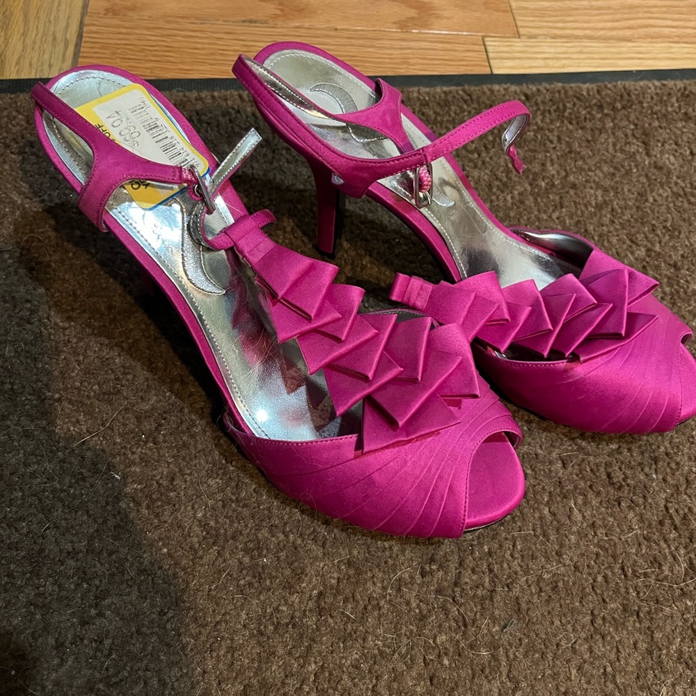 pink nina dress shoes never worn size 8.5